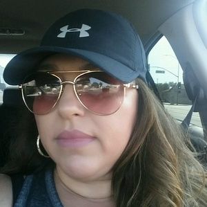 Meet your Posher, Evangelina